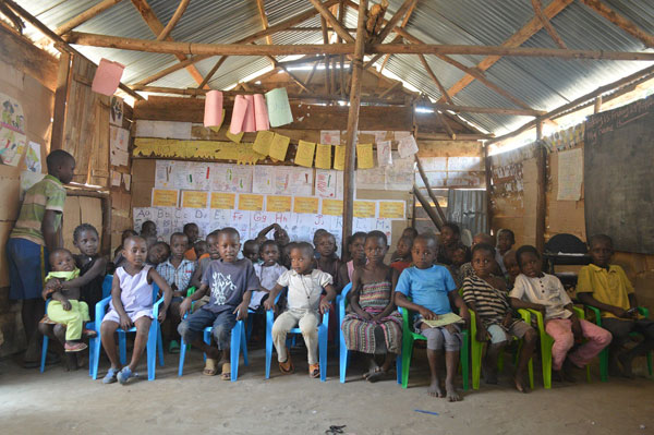 Franziskusschule unterstützt Kinder in Uganda